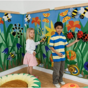 Back to Nature Wall Display with FREE Pack of 5 Toys